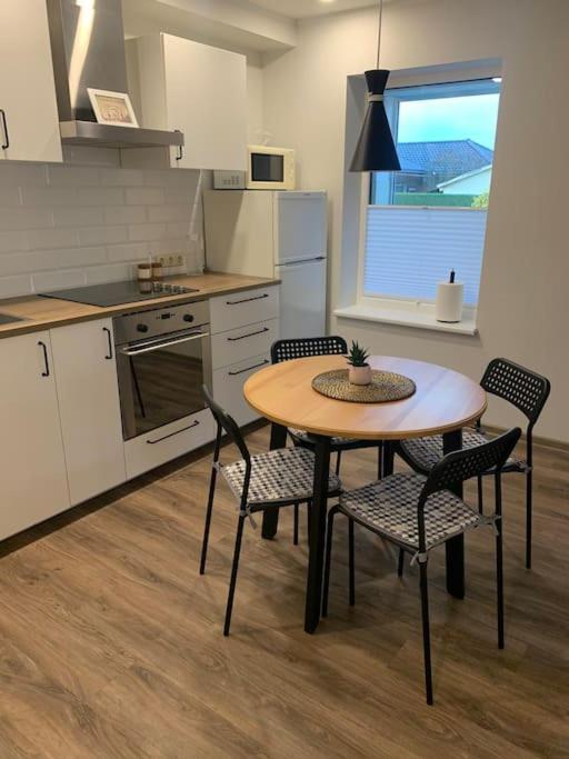 Cozy Apartment In Кармелава Экстерьер фото